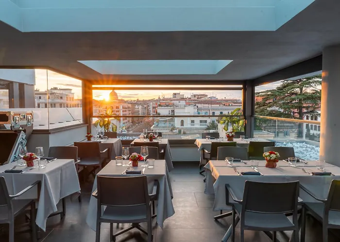 Twentyone Hotel