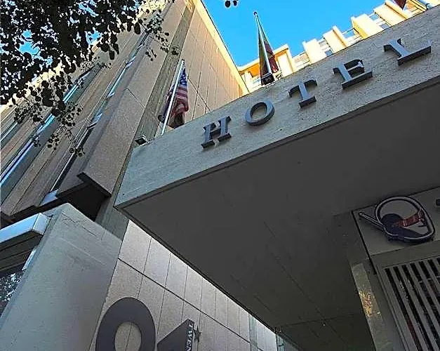Hotel Twentyone 4*
