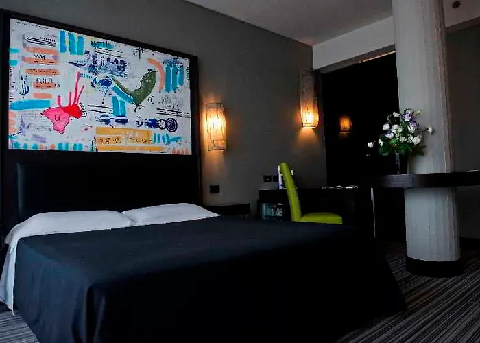 Twentyone Hotel 4*